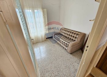 Soggiorno - Casa semi indipendente Via Alpina
 
15, Reitano - foto 9