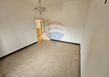 Stanza vuota - Casa semi indipendente Via Alpina
 
15, Reitano - foto 12