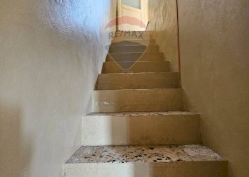 Scale - Casa semi indipendente Via Alpina
 
15, Reitano - foto 14