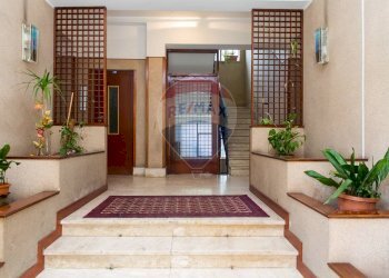 Ricezione / Lobby - Apartment Via Comunale San Corrado
 
6, Messina - photo 4