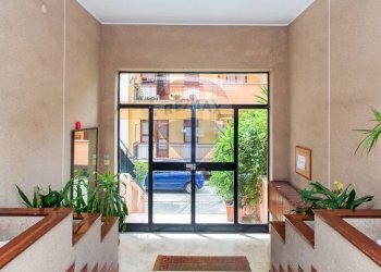 Ricezione / Lobby - Apartment Via Comunale San Corrado
 
6, Messina - photo 5