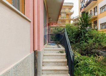 Scale - Apartment Via Comunale San Corrado
 
6, Messina - photo 39