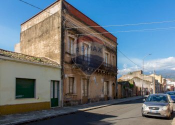 Edificio all\'aperto - Casa indipendente Via Marina
 
86, Fiumefreddo di Sicilia - foto 1