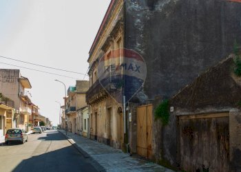 Edificio all\'aperto - Casa indipendente Via Marina
 
86, Fiumefreddo di Sicilia - foto 3
