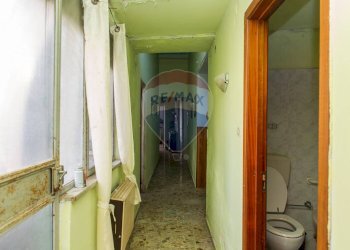 Hall / corridoio - Casa indipendente Via Marina
 
86, Fiumefreddo di Sicilia - foto 39