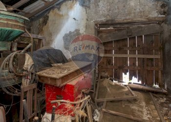 Dispensa di stoccaggio - Casa indipendente Via Marina
 
86, Fiumefreddo di Sicilia - foto 79