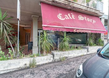 Casa all\'aperto - Cafeteria - Cold Bar via Salvatore Vigo
 
97, Acireale - photo 1