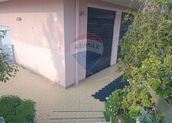 Terrazza - Magazzino Via Dafni
 
6, Aci Catena - foto 3