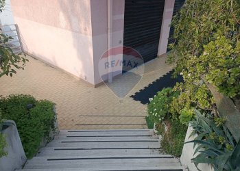 Scale - Magazzino Via Dafni
 
6, Aci Catena - foto 7