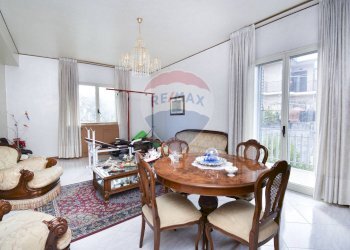 Sala da pranzo - Apartment Via Gino Spitaleri
 
6, San Pietro Clarenza - photo 2