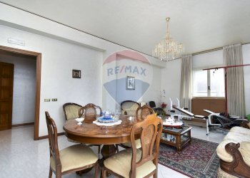 Sala da pranzo - Apartment Via Gino Spitaleri
 
6, San Pietro Clarenza - photo 8