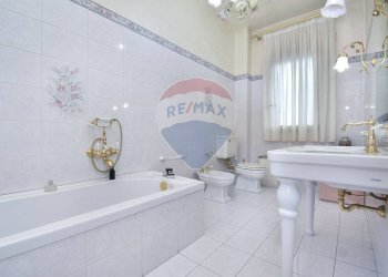 Bagno - Apartment Via Gino Spitaleri
 
6, San Pietro Clarenza - photo 19