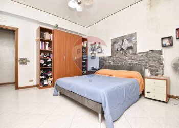 Camera / camera da letto - Apartment Via Gino Spitaleri
 
6, San Pietro Clarenza - photo 24