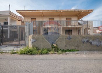 Casa all\'aperto - Casa semi indipendente Viale Ionio
 
61, Augusta - foto 1