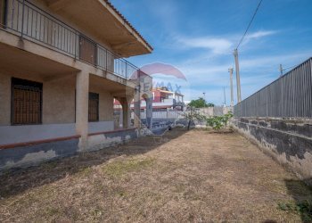 Edificio all\'aperto - Casa semi indipendente Viale Ionio
 
61, Augusta - foto 4