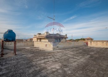 Edificio all\'aperto - Casa semi indipendente Viale Ionio
 
61, Augusta - foto 14