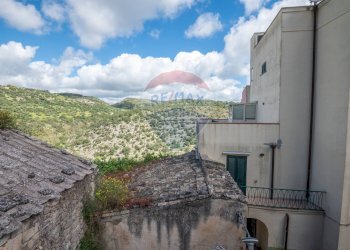 Edificio all\'aperto - Locale Commerciale VIA DUOMO
 
3/5/7, Ragusa - foto 13