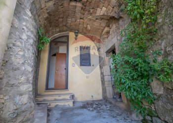 Casa all\'aperto - Locale Commerciale VIA DUOMO
 
3/5/7, Ragusa - foto 24