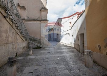 Edificio all\'aperto - Locale Commerciale VIA DUOMO
 
3/5/7, Ragusa - foto 33