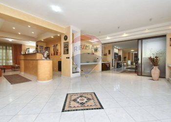 Ricezione / Lobby - Casa semi indipendente Via Rosolino Pilo
 
2, Motta Sant'Anastasia - foto 6