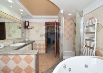Bagno - Casa semi indipendente Via Rosolino Pilo
 
2, Motta Sant'Anastasia - foto 14