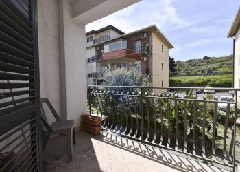Balcone - Casa semi indipendente Via Rosolino Pilo
 
2, Motta Sant'Anastasia - foto 21