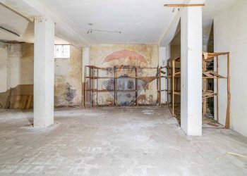 Stanza vuota - Box Via Delle Mandre
 
13, Catania - foto 22