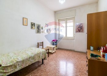 Camera / camera da letto - Quadrilocale Via del Popolo
 
25, Acireale - foto 13