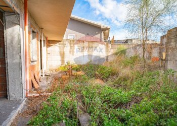 Giardino - Villa a Schiera via dei gladioli
 
snc, San Pietro Clarenza - foto 23