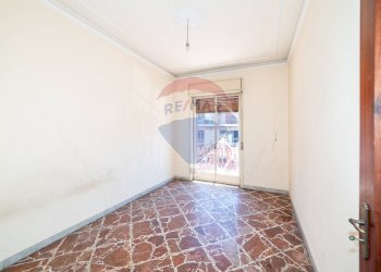 Stanza vuota - Appartamento via petralia
 
87, Aci Catena - foto 5