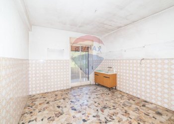 Stanza vuota - Appartamento via petralia
 
87, Aci Catena - foto 14