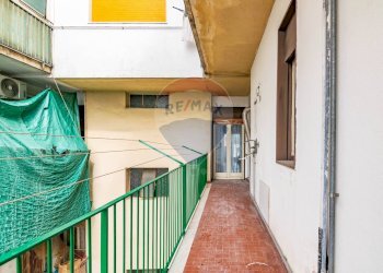 Balcone - Trilocale Corso Sicilia
 
3, Tremestieri Etneo - foto 13