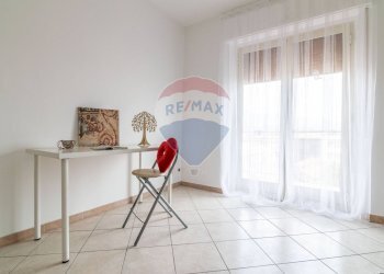 Stanza vuota - Trilocale Corso Sicilia
 
3, Tremestieri Etneo - foto 17