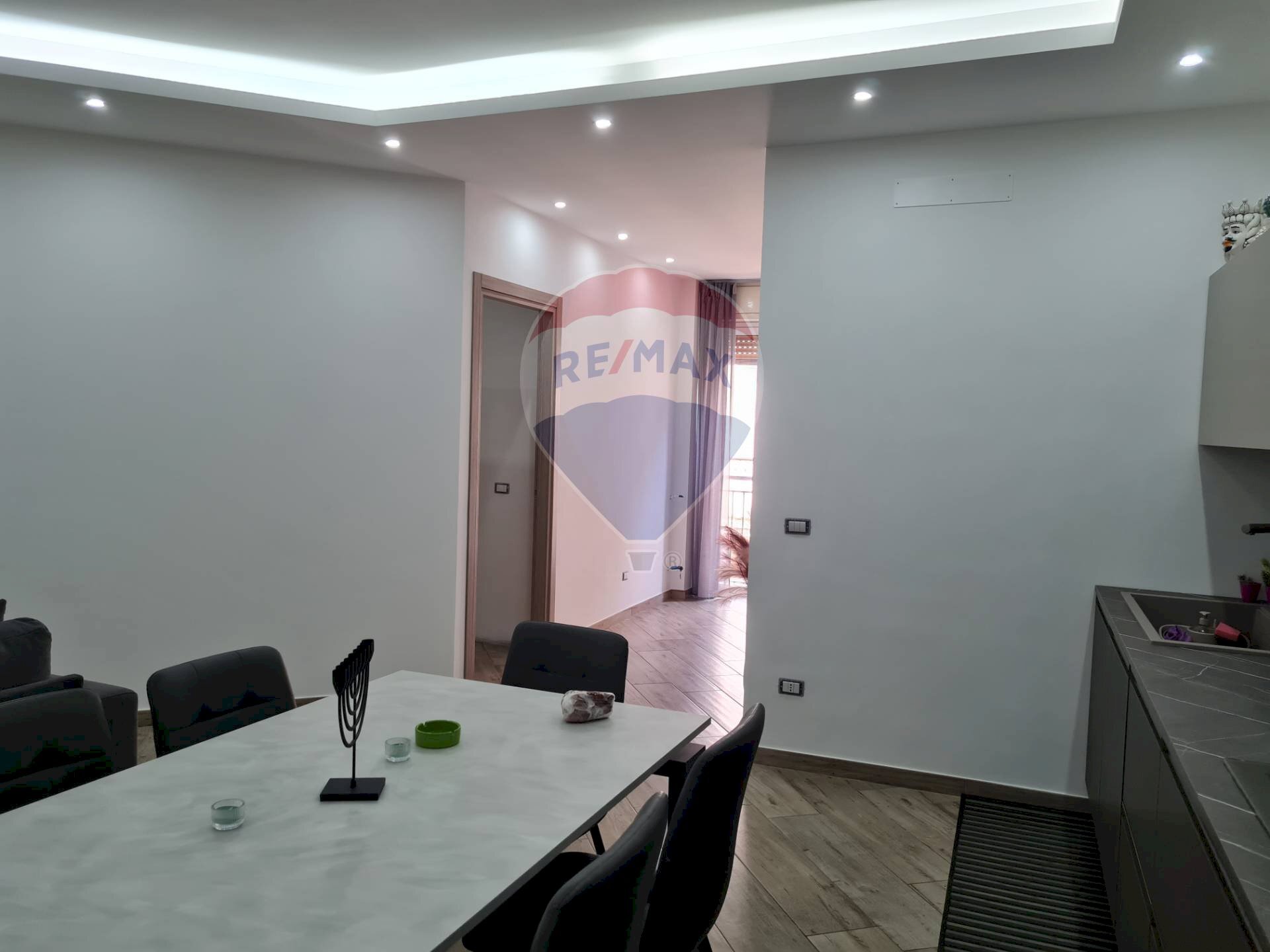 Sala da pranzo - Semi-detached house via Catania
80, Lentini - photo 3