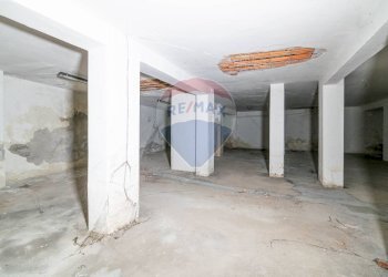 Parcheggio - Box Via Delle Mandre
 
13, Catania - foto 11