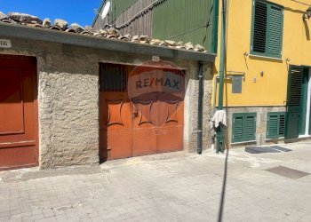 Casa all\'aperto - Casa indipendente Via Vittorio Emanuele
 
31, Cesarò - foto 30