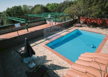 Piscina - Casa semi indipendente Via Cesare Beccaria
 
10, Pedara - foto 18