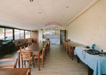 Sala da pranzo - Casa semi indipendente Via Cesare Beccaria
 
10, Pedara - foto 59