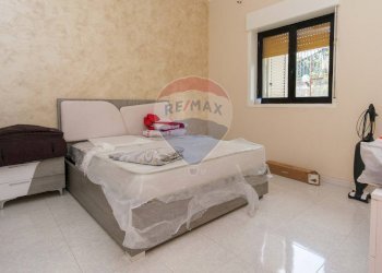 Camera / camera da letto - Casa semi indipendente Via Cesare Beccaria
 
10, Pedara - foto 67