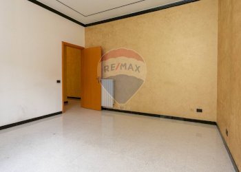 Stanza vuota - Casa semi indipendente Via Cesare Beccaria
 
10, Pedara - foto 95