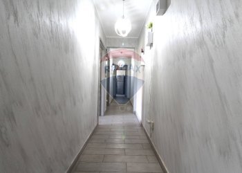 Hall / corridoio - Trilocale Viale Grimaldi
 
16, Catania - foto 5