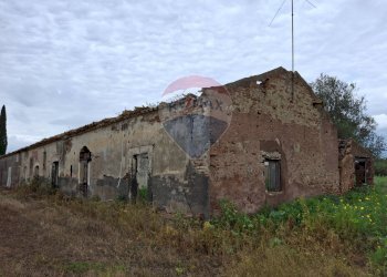 Casa all\'aperto - Rustico Strada statale 192 - Portiere Stella - contrada Bagnara
 
5, Paterno - foto 2