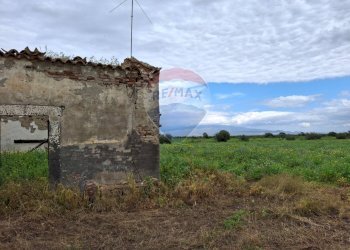 Casa all\'aperto - Rustico Strada statale 192 - Portiere Stella - contrada Bagnara
 
5, Paterno - foto 3