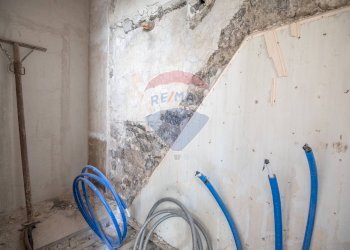 Scale - Casa semi indipendente via torrenuova
 
35-37-39, Ragusa - foto 20