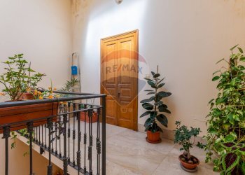 Hall / corridoio - Appartamento Via Grazia
 
12, Caltagirone - foto 26