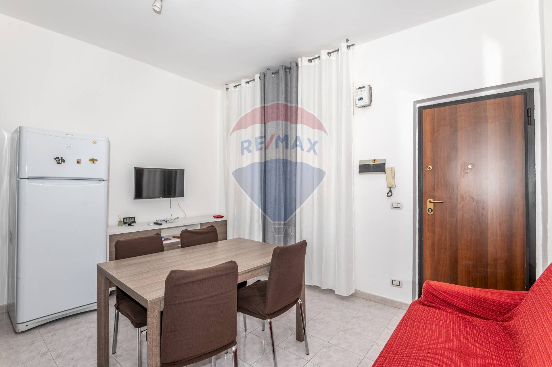 Sala da pranzo - Trilocale Viale Autonomia
 
81, Caltagirone - foto 2