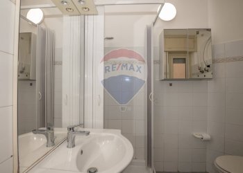 Bagno - Trilocale Viale Autonomia
 
81, Caltagirone - foto 8