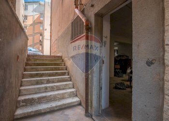 Scale - Trilocale Viale Autonomia
 
81, Caltagirone - foto 20