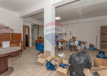 Dispensa di stoccaggio - Trilocale Viale Autonomia
 
81, Caltagirone - foto 26