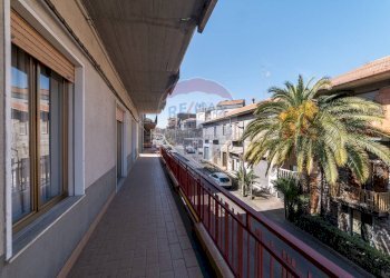 Balcone - Appartamento Via Giuseppe Bonaventura
 
22, Randazzo - foto 37